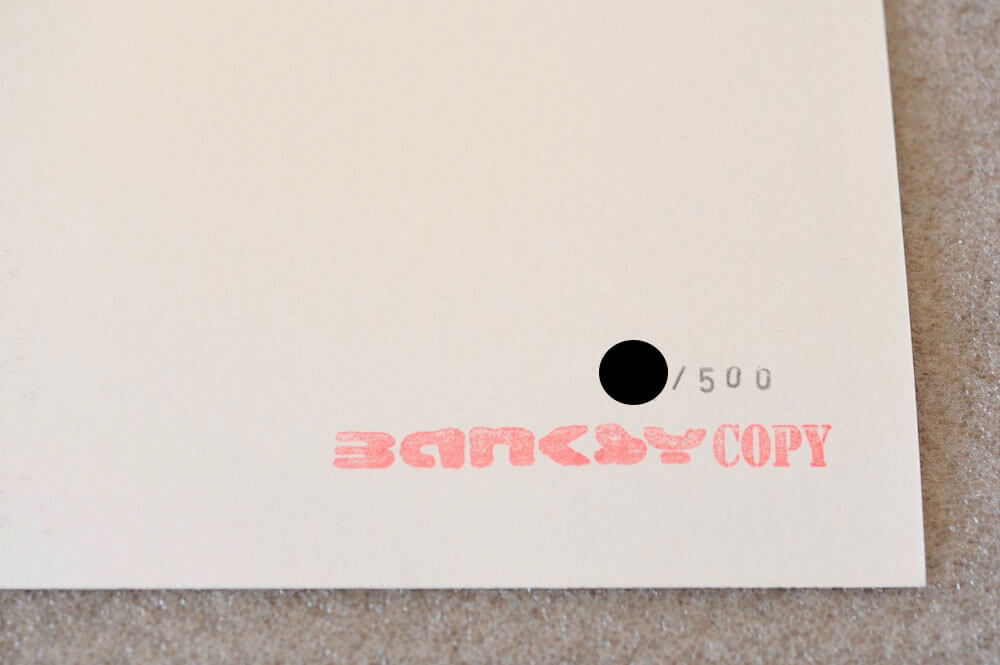 Banksy（バンクシー）LOVE IS IN THE AIR – WCP Reproductionを販売