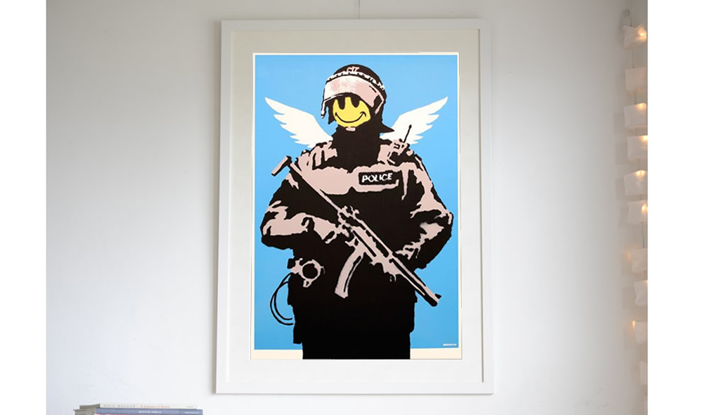 Banksy（バンクシー） -Flying Copper サイン入り 販売 ー NOISEKING ノイズキング